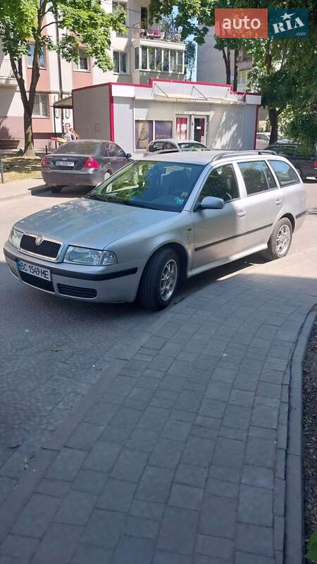 Универсал Skoda Octavia 2000 в Львове