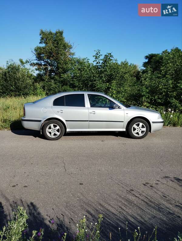 Лифтбек Skoda Octavia 2004 в Каменке