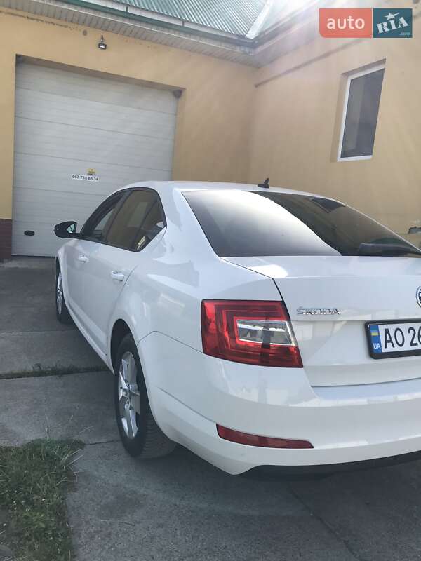 Лифтбек Skoda Octavia 2013 в Хусте