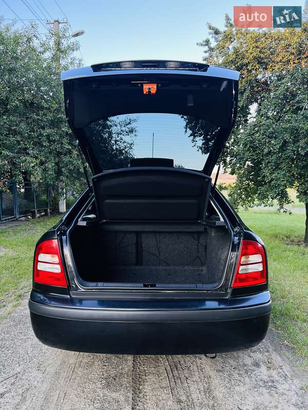 Лифтбек Skoda Octavia 2008 в Ровно