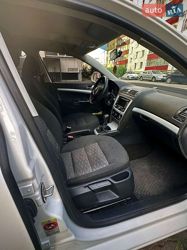 Універсал Skoda Octavia 2011 в Полтаві фото 3 Універсал Skoda Octavia 2011 в Полтаві