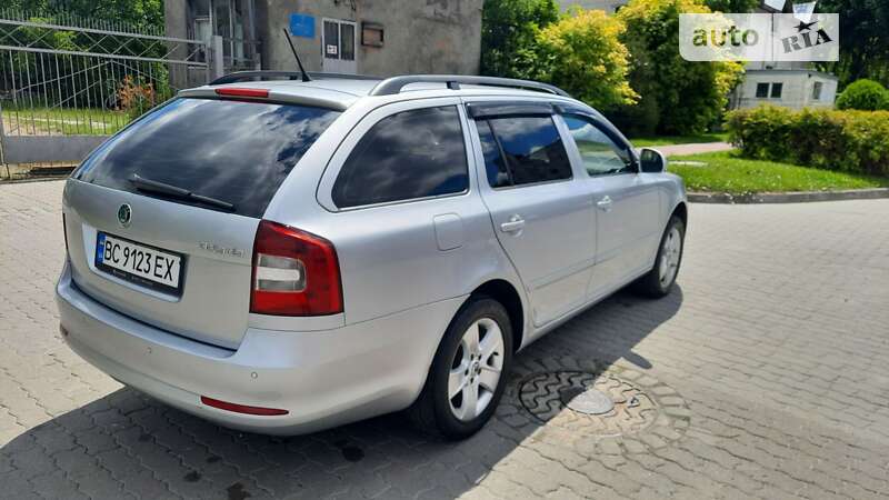 Універсал Skoda Octavia 2012 в Львові фото 2 Універсал Skoda Octavia 2012 в Львові