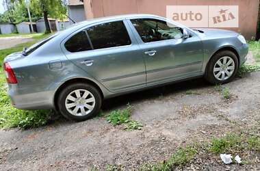 Лифтбек Skoda Octavia 2012 в Глухове