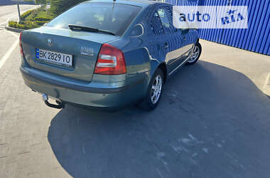 Ліфтбек Skoda Octavia 2004 в Києві