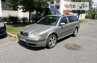 Універсал Skoda Octavia 2009 в Ужгороді