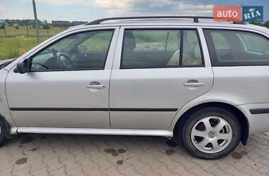 Универсал Skoda Octavia 2003 в 