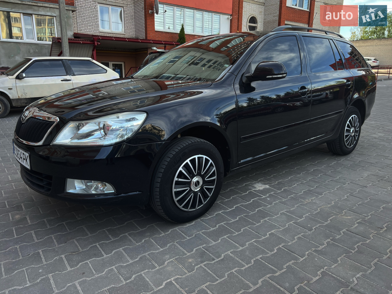 2011 Skoda Octavia - мініатюра 13