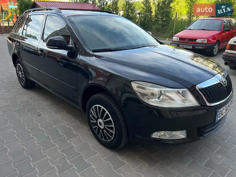 Skoda Octavia 2010 VIN TMBHM61Z8A8030213 фото оголошення 2 з 55