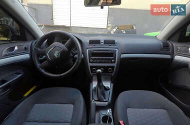 Универсал Skoda Octavia 2010 в 