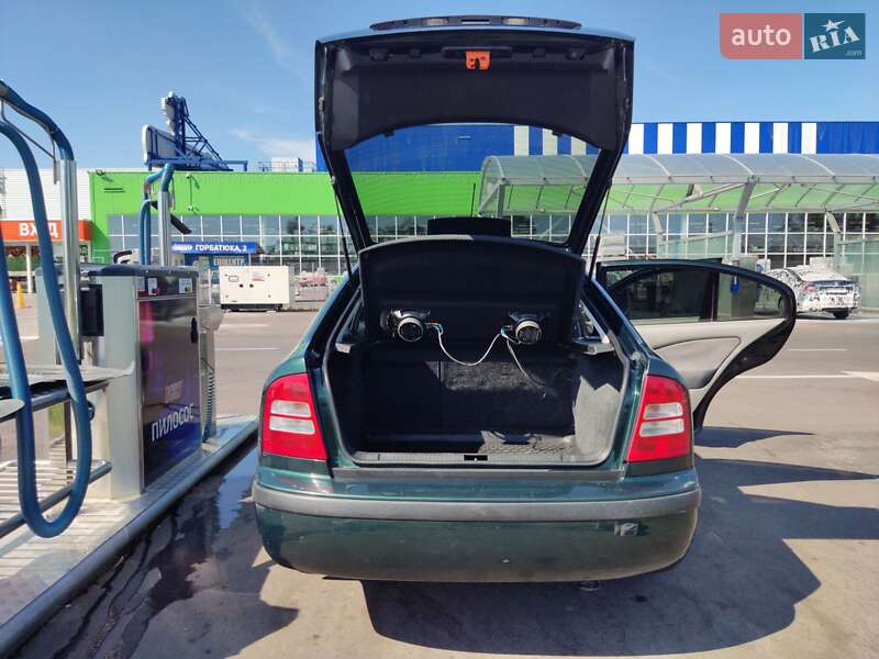 Ліфтбек Skoda Octavia 2001 в Києві
