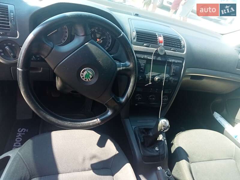 Лифтбек Skoda Octavia 2008 в Чернигове
