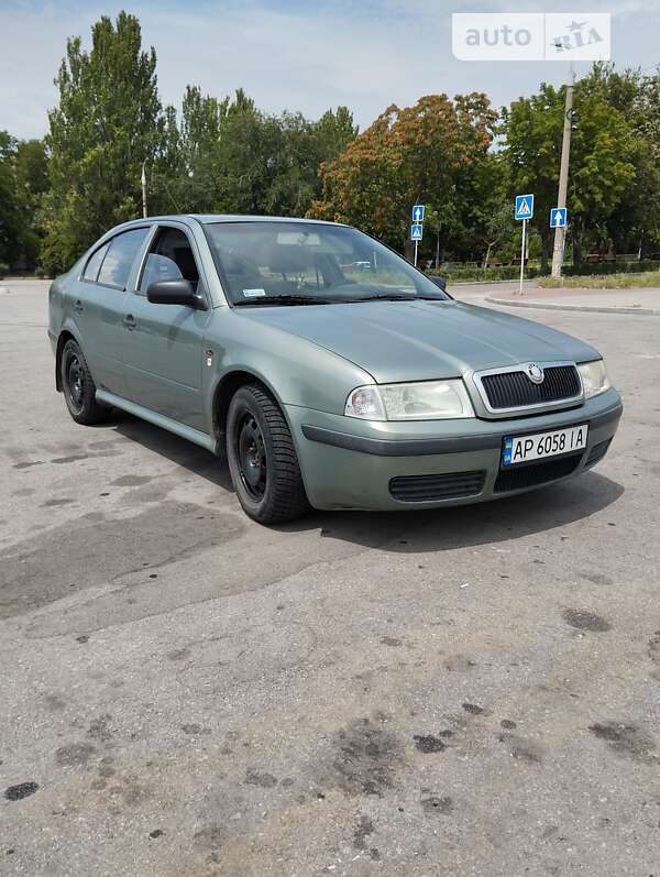 Лифтбек Skoda Octavia 2003 в Запорожье