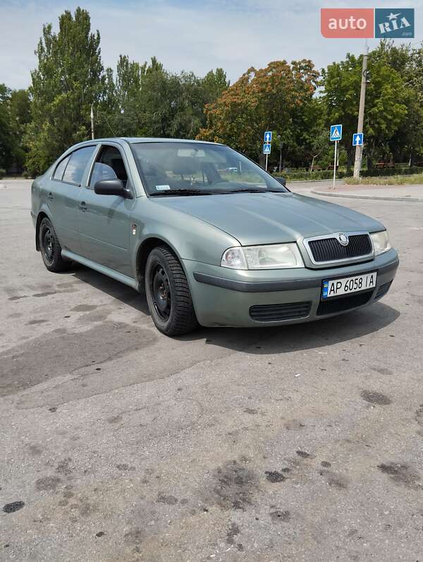 Лифтбек Skoda Octavia 2003 в Запорожье