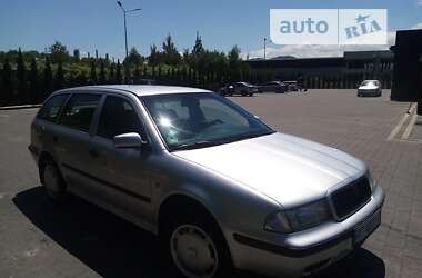 Универсал Skoda Octavia 1998 в Яремче