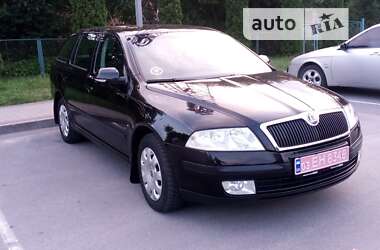 Універсал Skoda Octavia 2009 в Звягелі