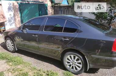 Лифтбек Skoda Octavia 2005 в Чернигове