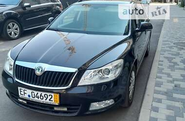 Универсал Skoda Octavia 2010 в Чернигове