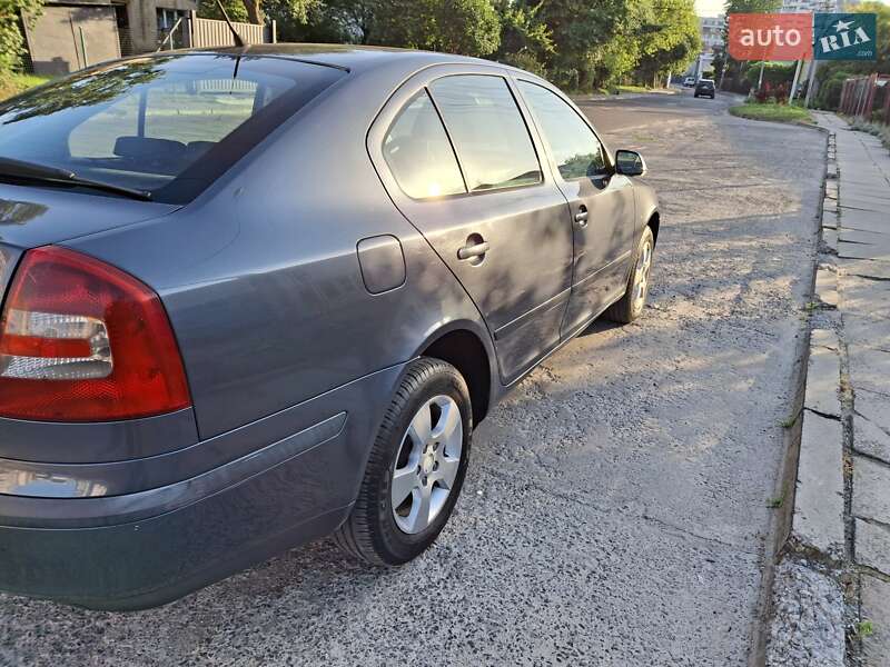 Лифтбек Skoda Octavia 2008 в Львове