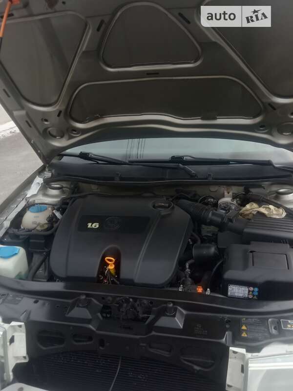 Лифтбек Skoda Octavia 2007 в Староконстантинове