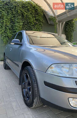 Лифтбек Skoda Octavia 2005 в Хмельницком