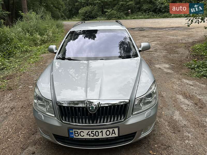 Універсал Skoda Octavia 2010 в Бродах