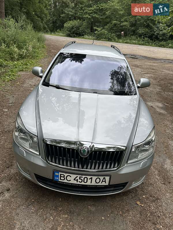 Універсал Skoda Octavia 2010 в Бродах