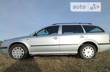 Универсал Skoda Octavia 2003 в Виннице