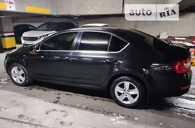 Лифтбек Skoda Octavia 2013 в 