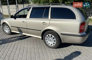 Универсал Skoda Octavia 2006 в Коростене