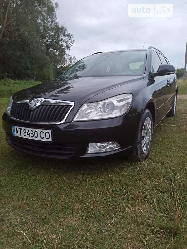 Універсал Skoda Octavia 2009 в Надвірній