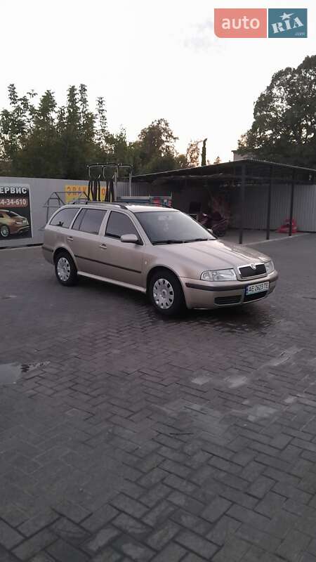 Универсал Skoda Octavia 2004 в Никополе