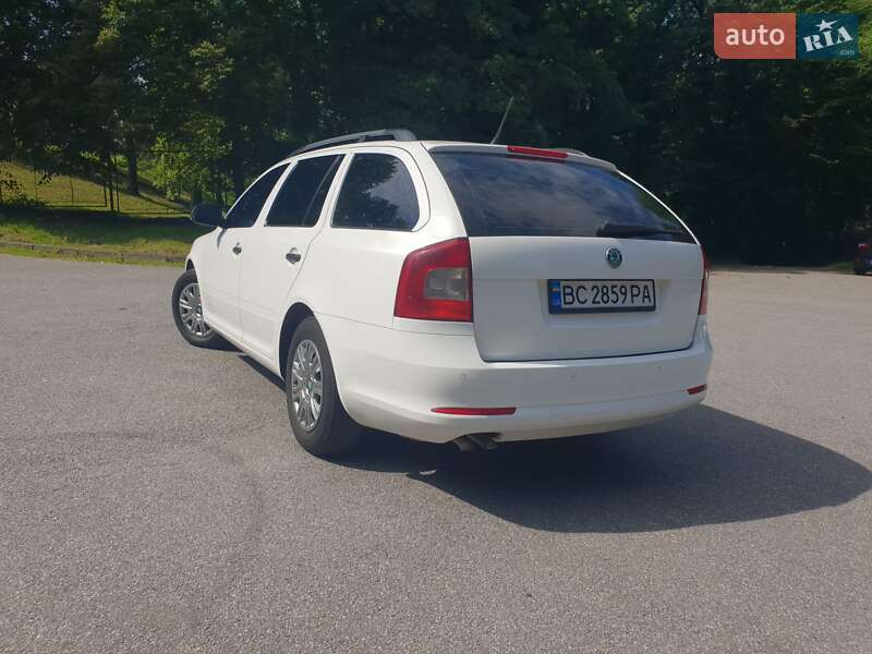 Універсал Skoda Octavia 2010 в Трускавці