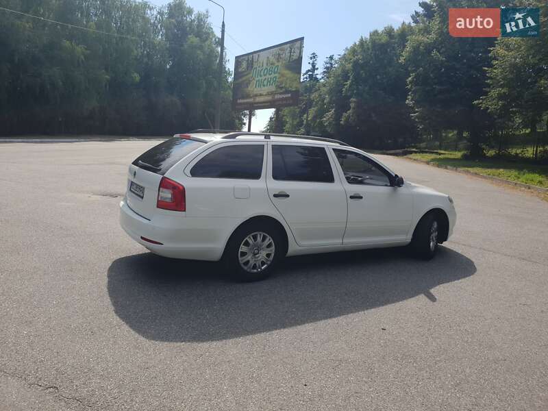 Універсал Skoda Octavia 2010 в Трускавці
