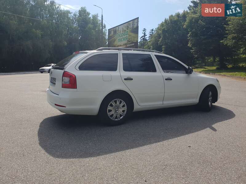 Універсал Skoda Octavia 2010 в Трускавці