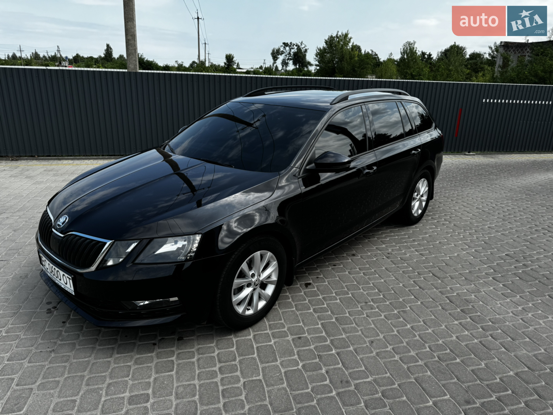 2017 Skoda Octavia - фото 1