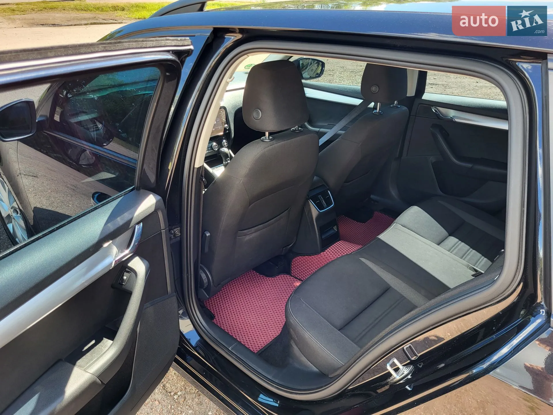 2017 Skoda Octavia - мініатюра 17