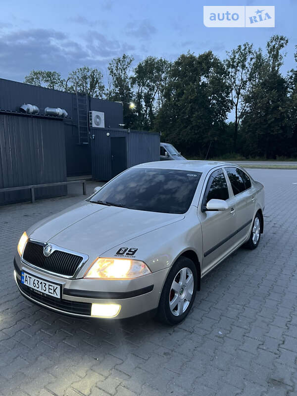 Ліфтбек Skoda Octavia 2005 в Івано-Франківську