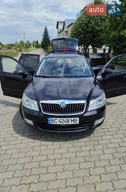 Универсал Skoda Octavia 2012 в Стрые