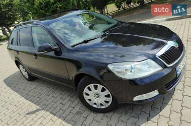 Универсал Skoda Octavia 2012 в Стрые