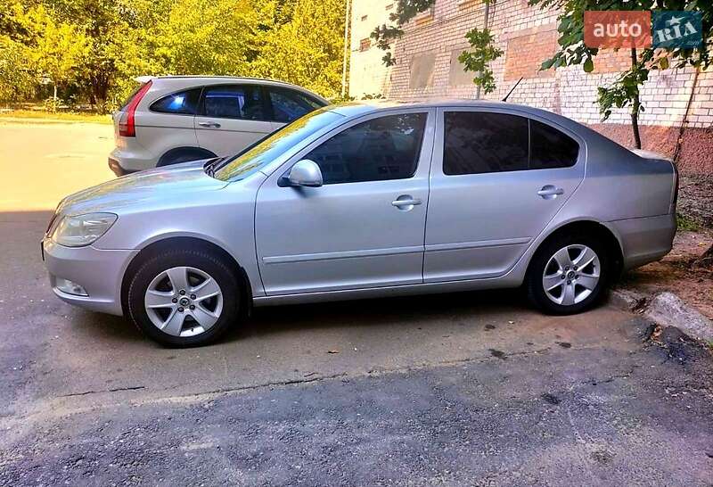 Ліфтбек Skoda Octavia 2010 в 