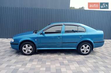 Лифтбек Skoda Octavia 2003 в 