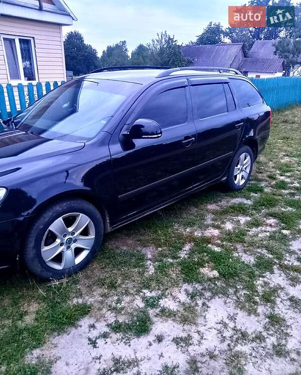 Универсал Skoda Octavia 2012 в Олевске