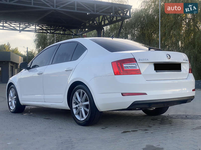 Лифтбек Skoda Octavia 2016 в Иршаве