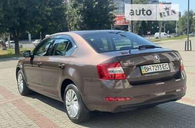 Лифтбек Skoda Octavia 2015 в Днепре