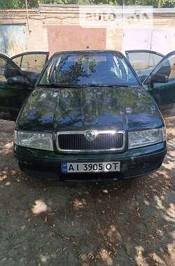 Ліфтбек Skoda Octavia 2002 в Бучі