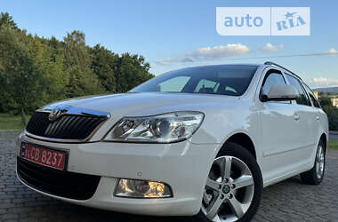 Універсал Skoda Octavia 2012 в Дрогобичі