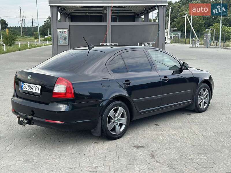 Лифтбек Skoda Octavia 2012 в Львове