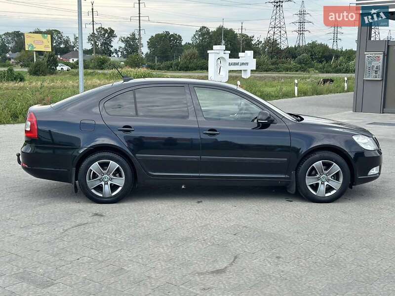 Лифтбек Skoda Octavia 2012 в Львове