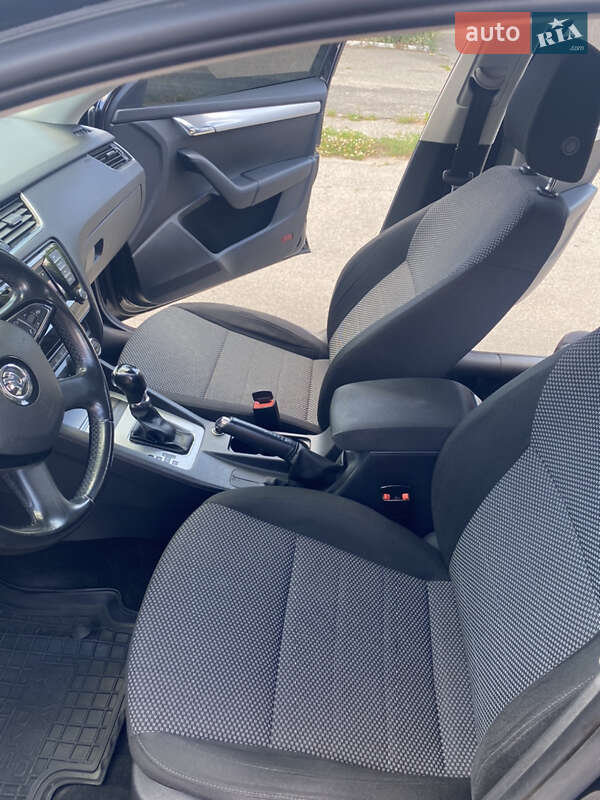 Універсал Skoda Octavia 2014 в Шполі