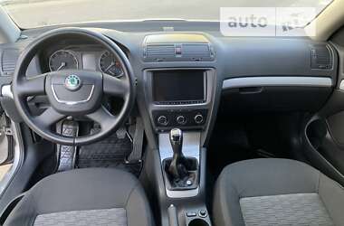 Лифтбек Skoda Octavia 2011 в 